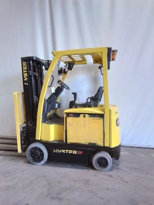 USED 2016 HYSTER E35XN