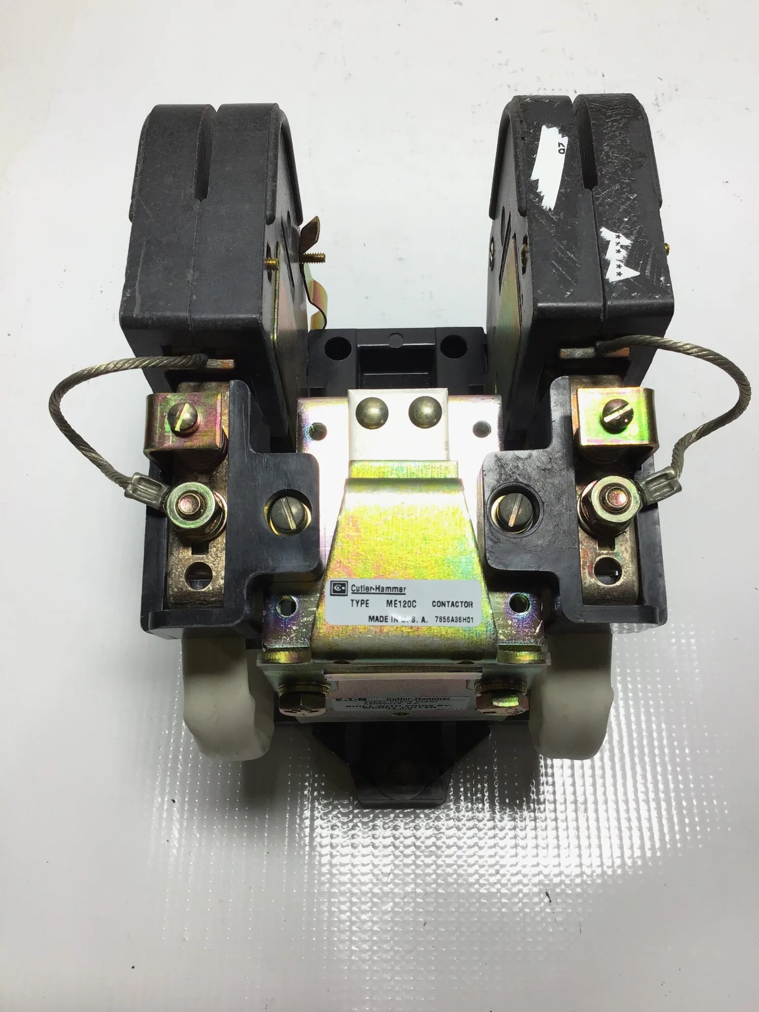 Cutler Hammer ME120C Contactor 125VDC