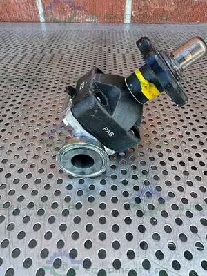 USED ITT PURE FLO STAINLESS STEEL DIAPHRAGM VALVE W/  1" SANITARY FITTINGS