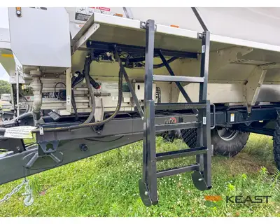 Used UNVERFERTH _UNKNOWN_ Dry Spreaders Iowa US | Keast Enterprises #1360494