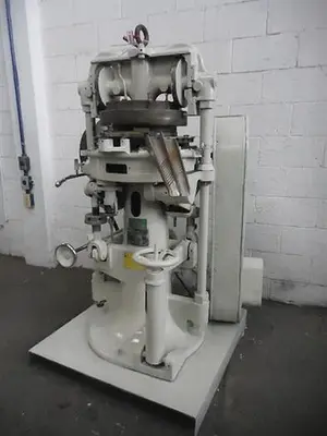 STOKES MODEL BB2, SERIAL NUMBER T664876