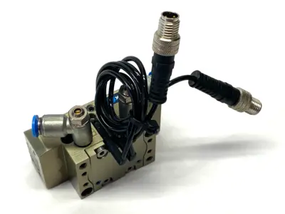 Used Schunk Pneumatic Universal Gripper, 4mm Stroke per Jaw, 371099 Robot Parts Michigan US | Maverick Industrial Sales #1414350