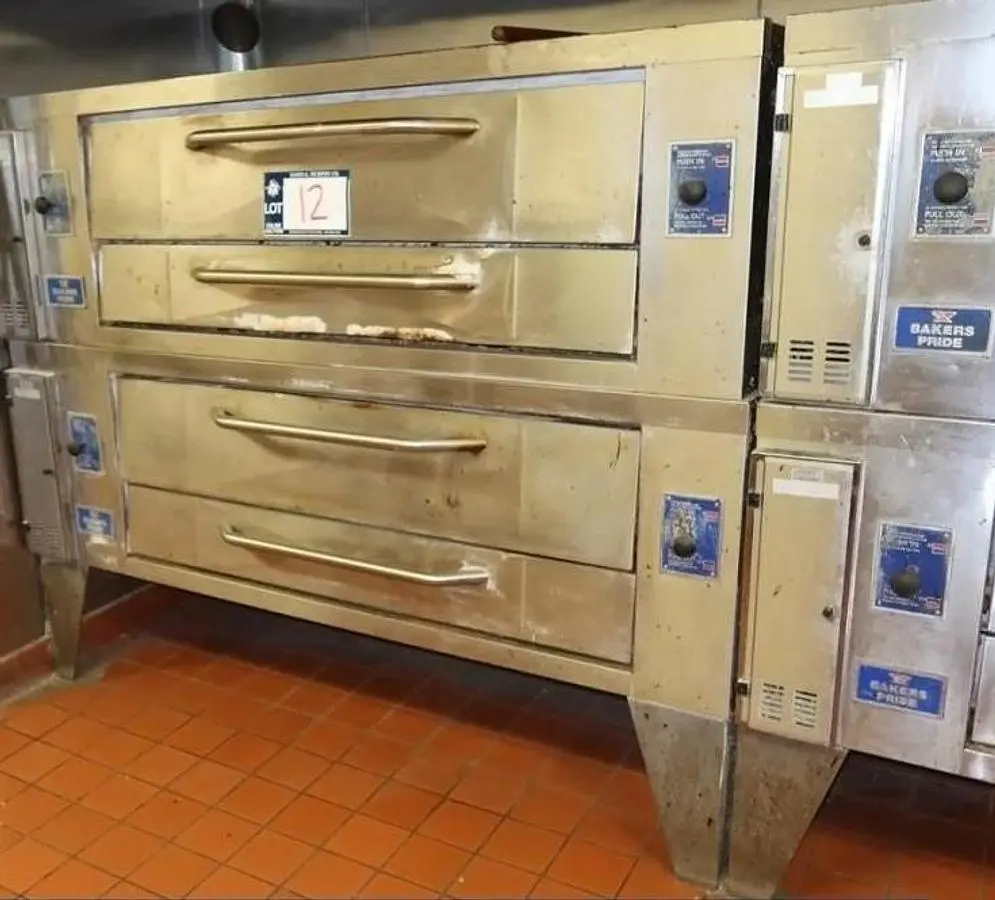 USED BAKERS PRIDE Y600