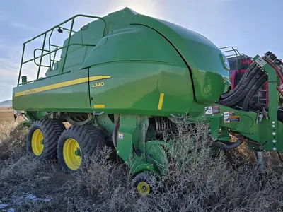USED 2017 JOHN DEERE L340
