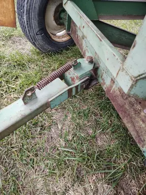 Used 1978 JOHN DEERE 350-22 Gravity Wagons Louisiana US | Proxy Equipment #1385302