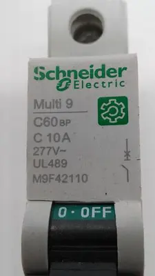 Schneider Electric Multi 9 CS 30323 F-92506 Ruell-Malmasion Cedex