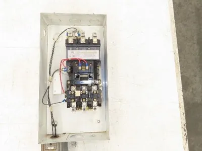 Allen Bradley 509-DAD Motor Starter Size 3 Contactor 509-DOD 600V 90A 50Hp