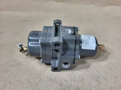 NEW FISHER 67CFR-600