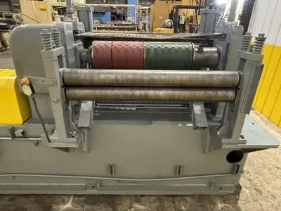 36”  YODER MODEL #M3 POWERED SLITTING HEAD w/ POWERED FEED & HOLD DOWN ROLLS : STOCK #22953