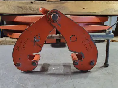 1 Ton Beam Clamp w/ Shackle TM0450