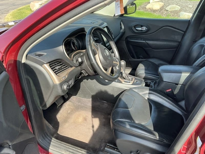 USED 2016 JEEP CHEROKEE