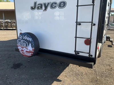 USED 2018 WHITE HAWK 23MRB