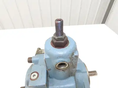 Continental PVR15-15B15-RF-O-5-F Variable Hydraulic Vane Pump 15gpm 1500psi