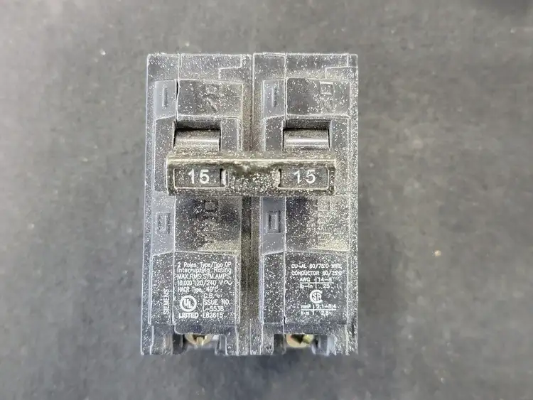 Used SIEMENS Q215 Switchgears British Columbia CA | Lenmark #243643