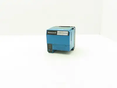 Honeywell RM7895 A 1014 Burner Control Purge Timer 10 Seconds Rev C