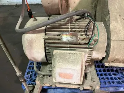 Used TRIPLE S SYNAMICS S 25 Vibratory Screens Ohio US | HGR 24 #728660