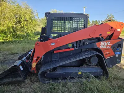 USED 2020 KUBOTA SVL95-2S