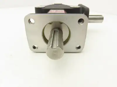 Crown C108806 Zero Max Gear Drive 1:1 Ration 5/8" Shaft 2 Way Right Angle