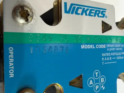 NEW VICKERS DG4V-3S-3C-M-FW-P5-60 DIRECTIONAL VALVE DG4V3S3CMFWP560