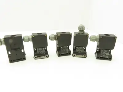 Schmersal AZ16-12ZVRK Safety Interlock Switch 1/NO 2/NC Contacts  Lot of 5