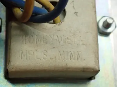 USED HONEYWELL AT88A1047