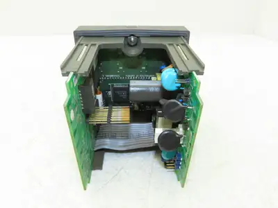 Honeywell UDC2300 Mini-Pro Temperature Controller DC230L-E0-00-10-0A00000-20-0