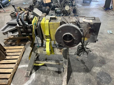4.5" Extruder Hydraulic Screen Changer with Strand Die