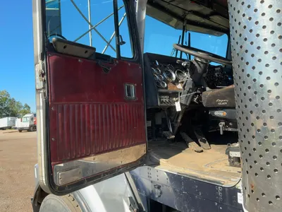 Used 1993 KENWORTH TBD Conventional trucks Michigan US | Miedema Asset Management Group #1474556