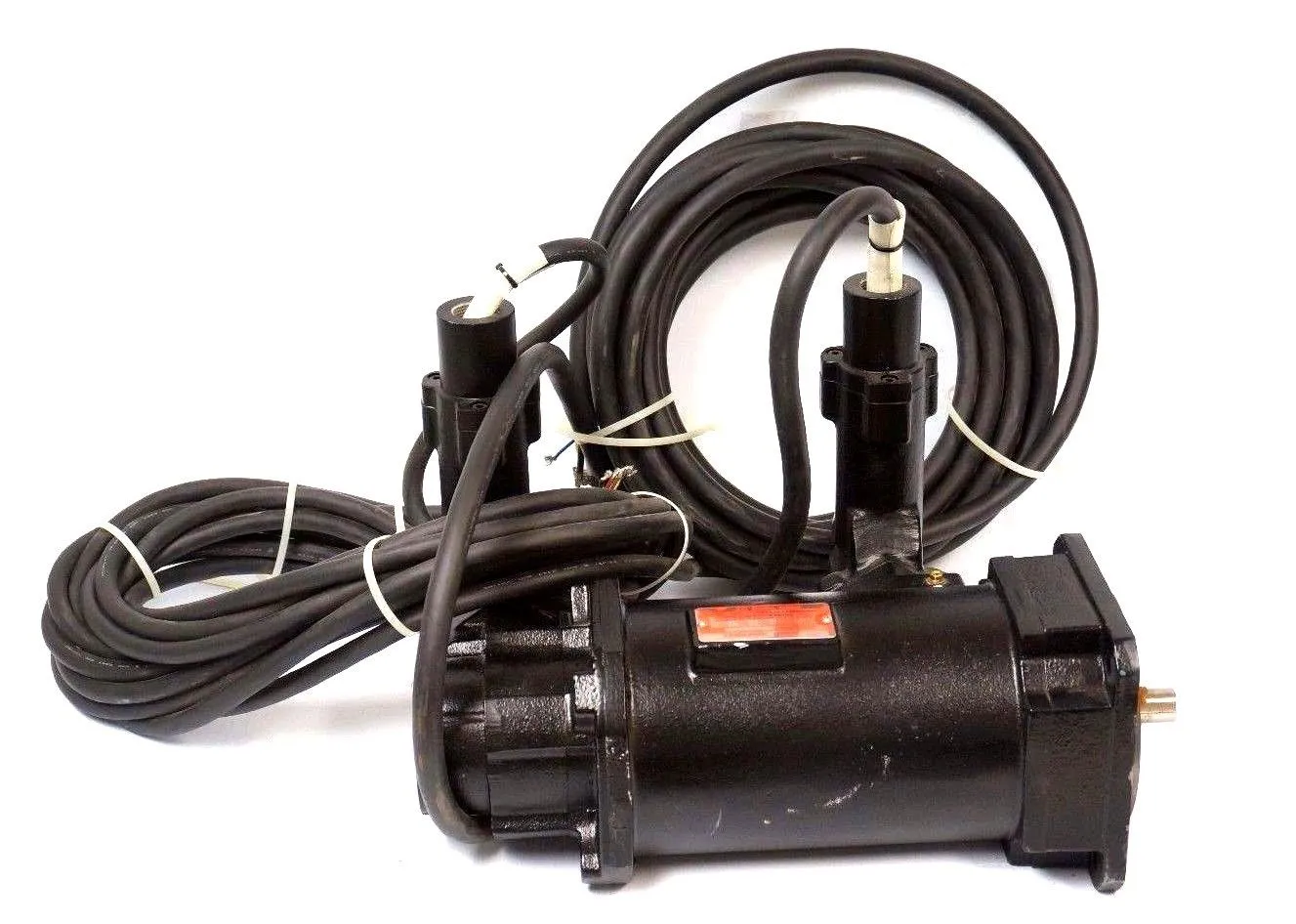 NEW YASKAWA USASGM-15-HGA1 SERVO MOTOR USASGM15HGA1