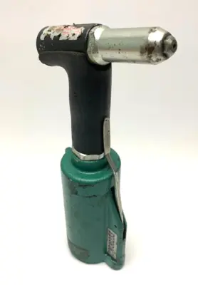 USED GESIPA PNEUMATIC RIVET TOOL 7 BAR 100PSI