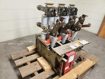Westinghouse 50-DHP-250 Breaker 1200 Amps