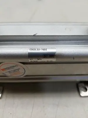 SMC CDQ2L32-75DZ