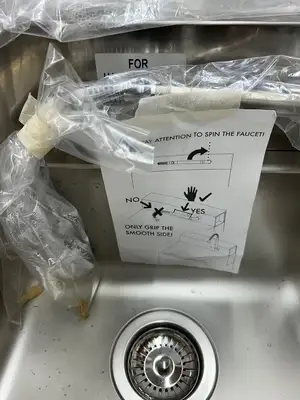 Hybrid 684 Hands Free Portable Sink NEW