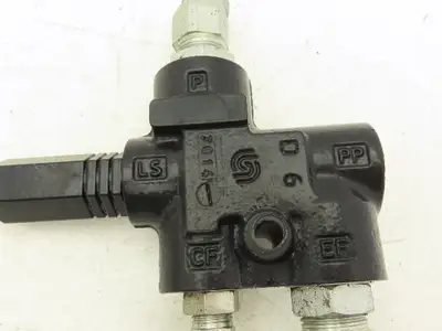 Used DANFOSS _UNKNOWN_ Forklift Attachments Indiana US | Arrow Industrial #1367269