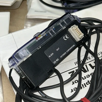 NEW KEYENCE ES-M2