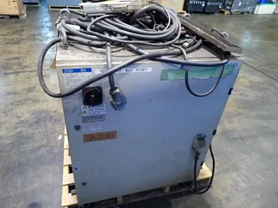 USED 2010 YASKAWA MOTOMAN MH6