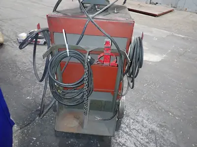 USED THE LINCOLN ELECTRIC COMPANY R3S325