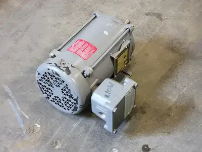 USED BALDOR M7009A