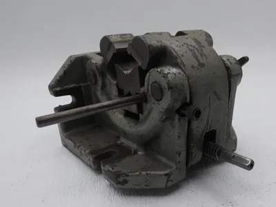 BISON Round Stock Vise Vises | Machinery Central (9)
