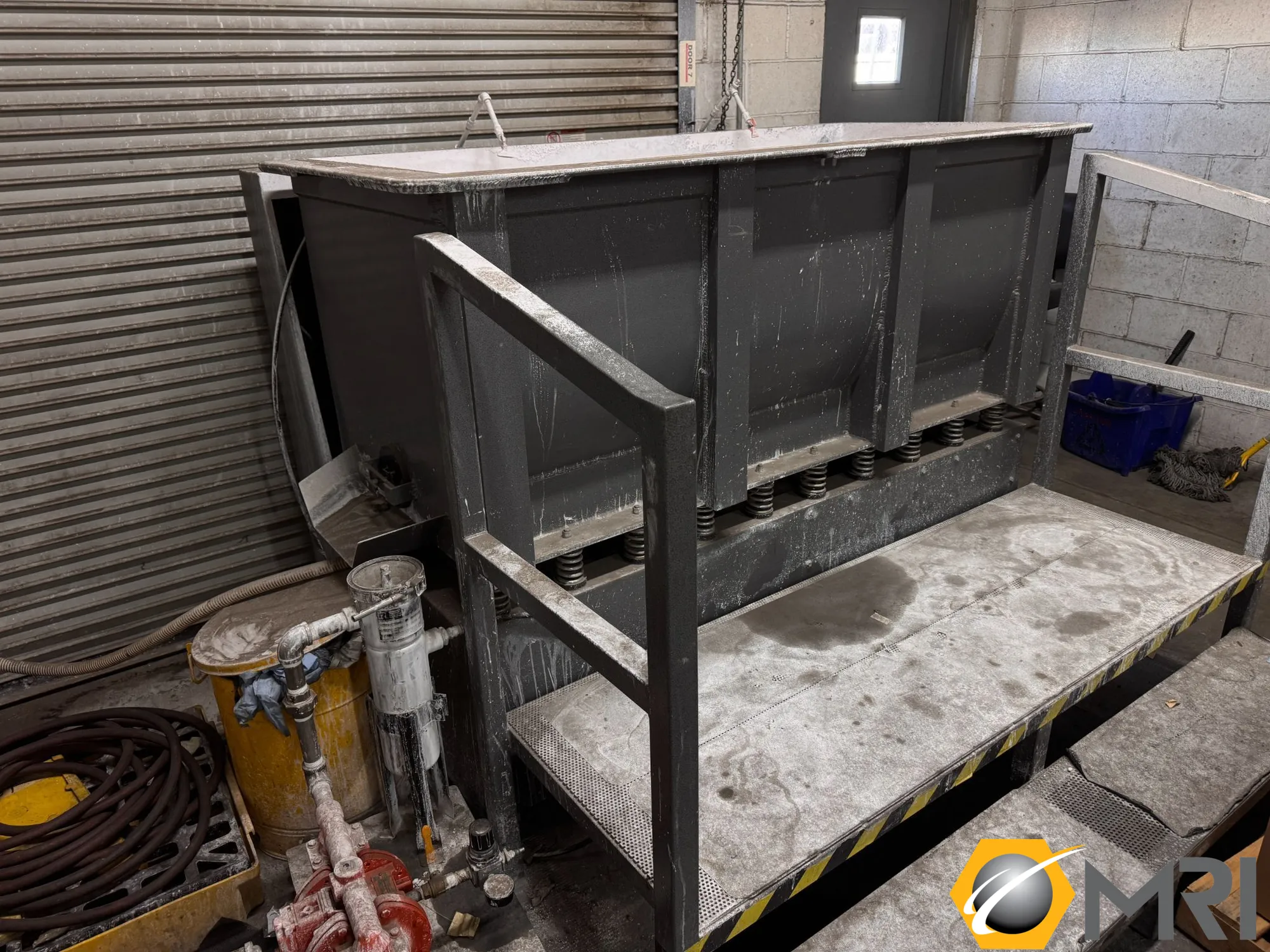 2018 Filter King Model 3275 24 Cu Ft Vibratory Tumbler | 7612337 MM