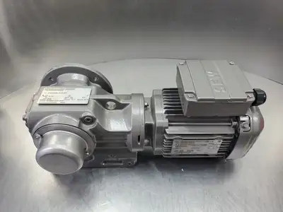 USED SEW-EURODRIVE KTF37DRS71M4/DH 300-1800RPM .75HP 15.31 RATIO GEAR MOTOR