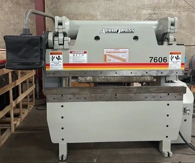Used 1995 ACCURPRESS 7606 Press Brakes Oregon US | Aucto #1333523