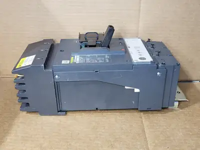 NEW SQUARE D LRA36400U31X