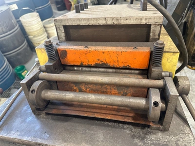 JACO Cradle & Straightener Coil Cradle and Straightener | Kempler Industries (3)