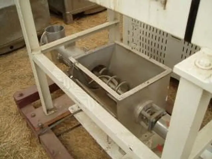 Used 1995 CONTROL & METER, INC. 6 Screw Feeders California US | Machinery & Equipment #137522