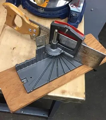 2661-600 Stanley Mitering Attachment for Hand Saw, Model H114A