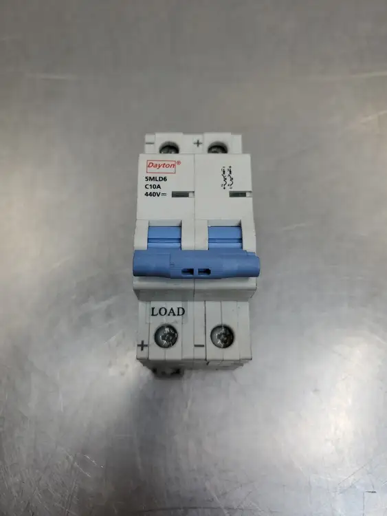 Used Dayton 5MLD6 C10A Circuit Breaker, 440VDC, 10A. Circuit Breakers | Palmetto Automation #1150582