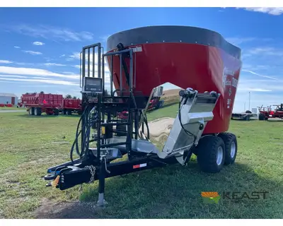 Used CLOVERDALE _UNKNOWN_ Feeder Wagons Iowa US | Keast Enterprises #1360098