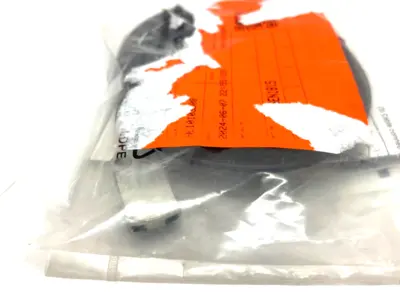 PR-FB15N3 | Keyence  Self-Contained Flat, Reflective Photoelectric Sensor - New
