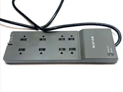 USED BELKIN 8-OUTLET 6FT SURGE PROTECTOR 3390J